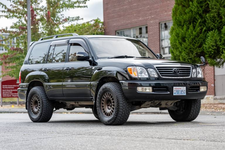 1999 Toyota Land Cruiser Cygnus on cars&bids