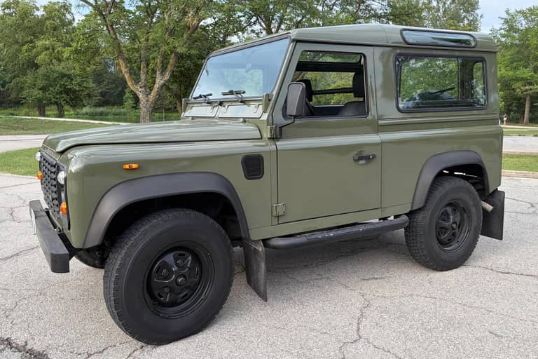 1990 Land Rover Defender 90 on cars&bids