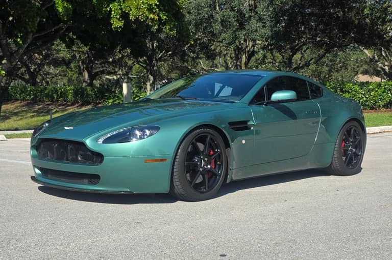 2006 Aston Martin V8 Vantage on cars&bids