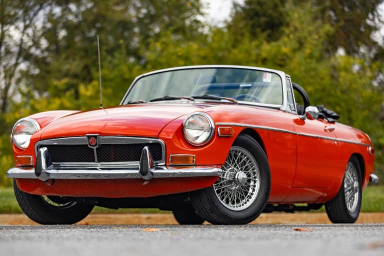1973 MGB on cars&bids
