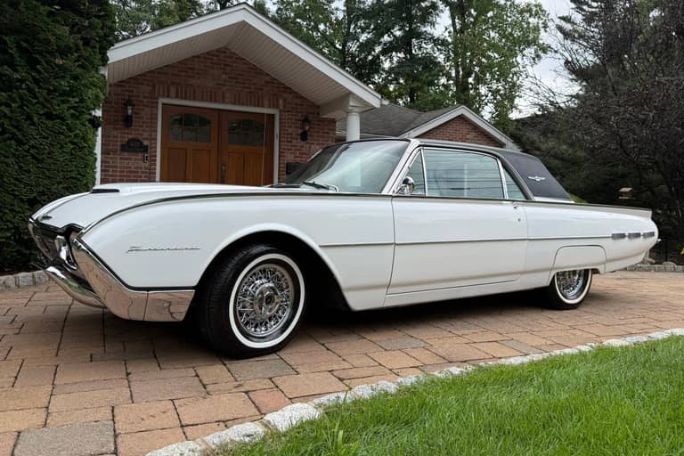 1962 Ford Thunderbird Coupe on cars&bids