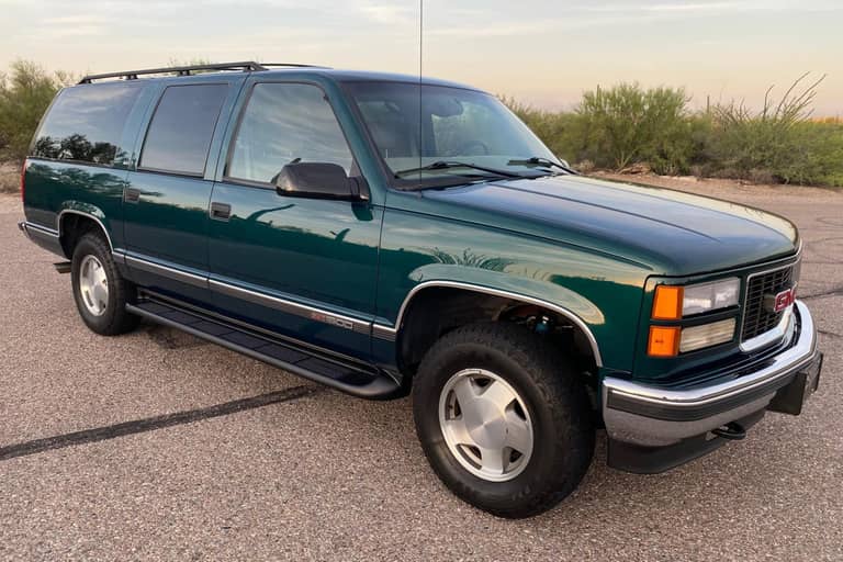 1998 GMC Suburban 1500 SLT 4x4 on cars&bids