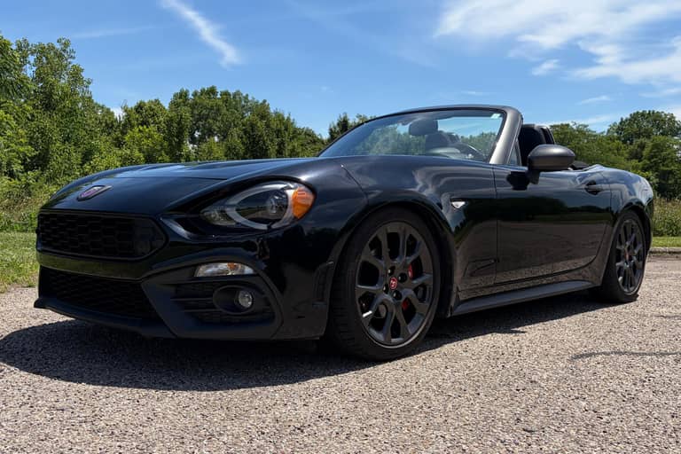 2017 Fiat 124 Spider Abarth on cars&bids