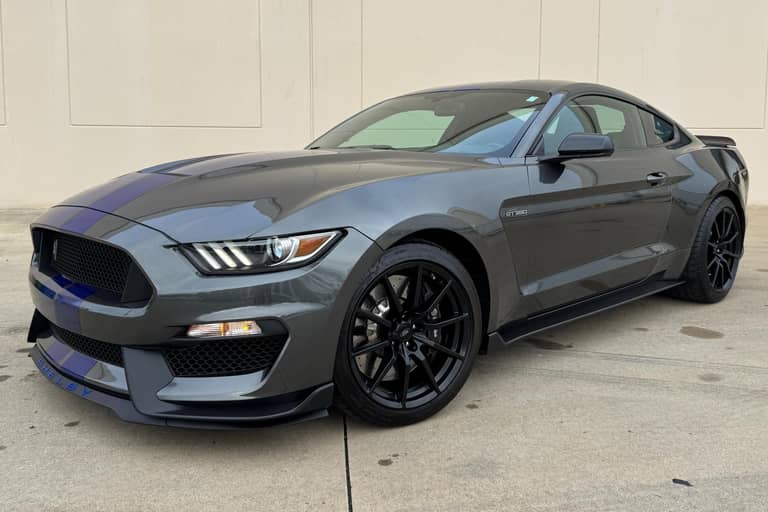2016 Ford Mustang Shelby GT350 on cars&bids