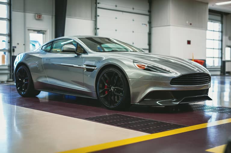 2016 Aston Martin Vanquish Coupe on cars&bids