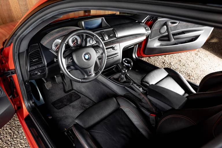 Lead interior photo driver-side