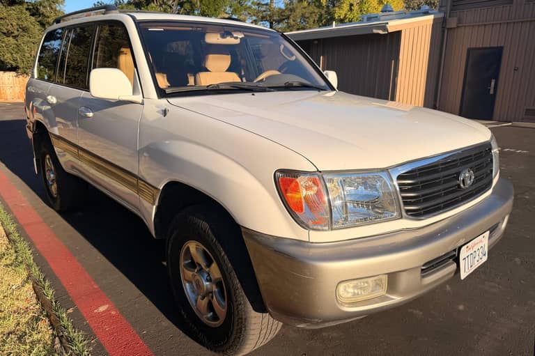 2002 Toyota Land Cruiser on cars&bids