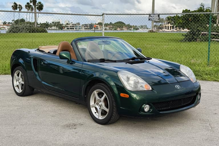 2003 Toyota MR2 Spyder on cars&bids