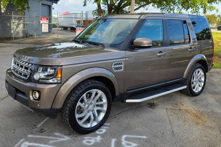2016 Land Rover LR4 HSE LUX on cars&bids