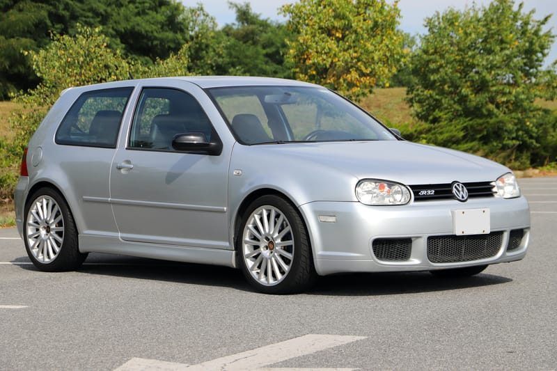 2004 Volkswagen Golf R32 auction - Cars & Bids