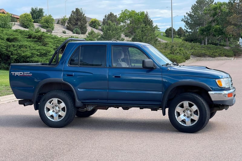 carsandbids.com