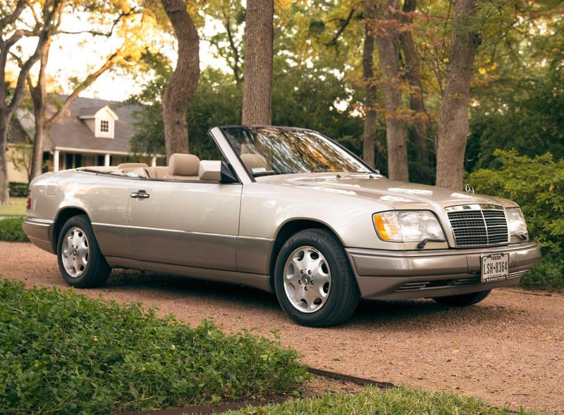 Mercedes Benz 320 Cabriolet a