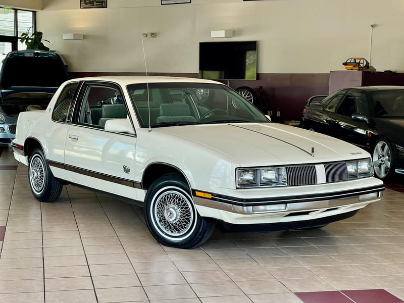 1985 Oldsmobile Calais Supreme auction - Cars & Bids