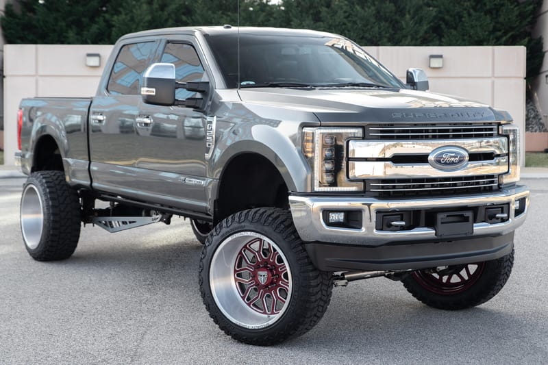 2017 Ford F-250 Super Duty Lariat 4x4 auction - Cars & Bids