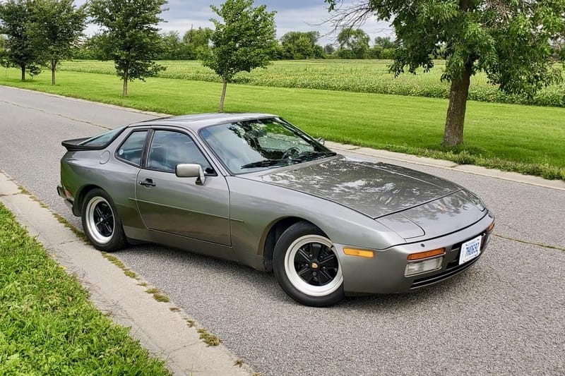 1986 Porsche 944 Turbo auction - Cars & Bids