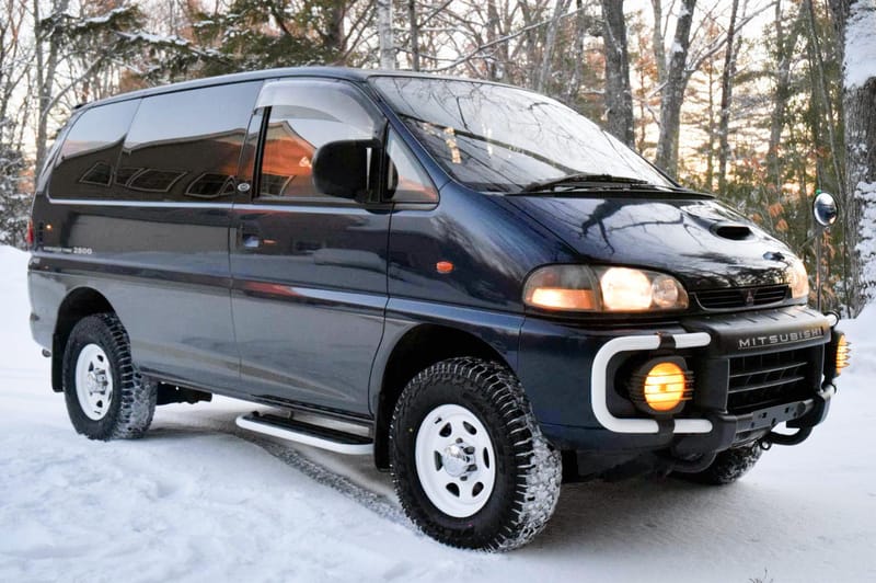 1995 Mitsubishi Delica Space Gear Exceed 4WD auction - Cars