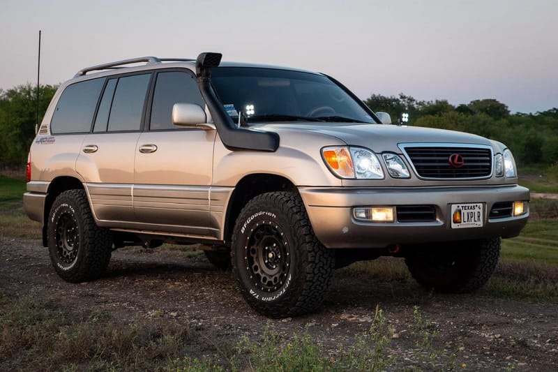 Luckystarsページ 1999 Lexus LX 470 auction - Cars & Bids