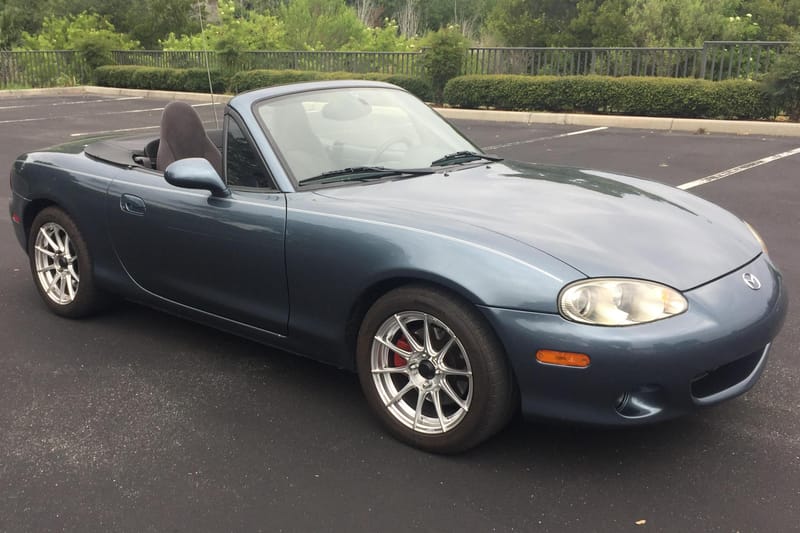 2005 Mazda MX-5 Miata auction - Cars & Bids