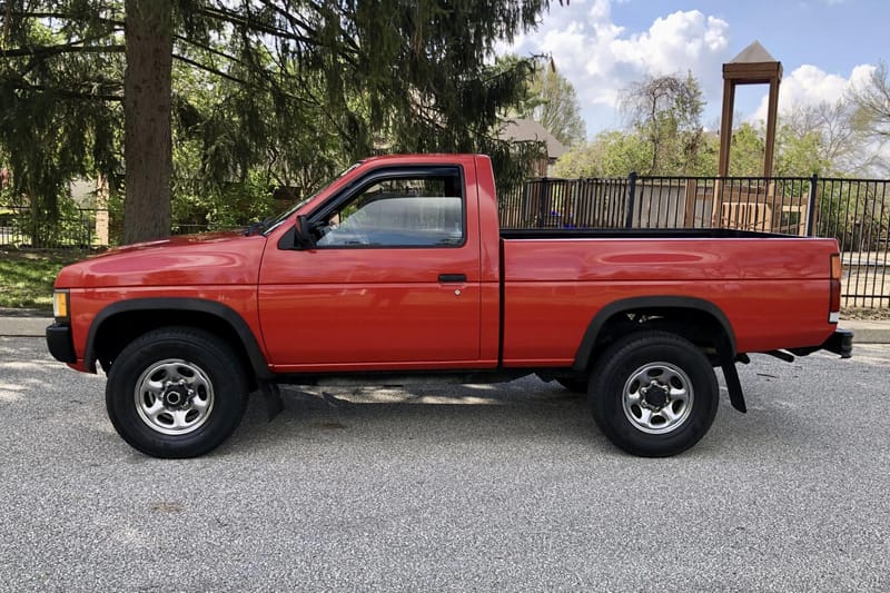 Subasta de Nissan Pickup 4x4 2.4 Subasta de Nissan Pickup 4x4