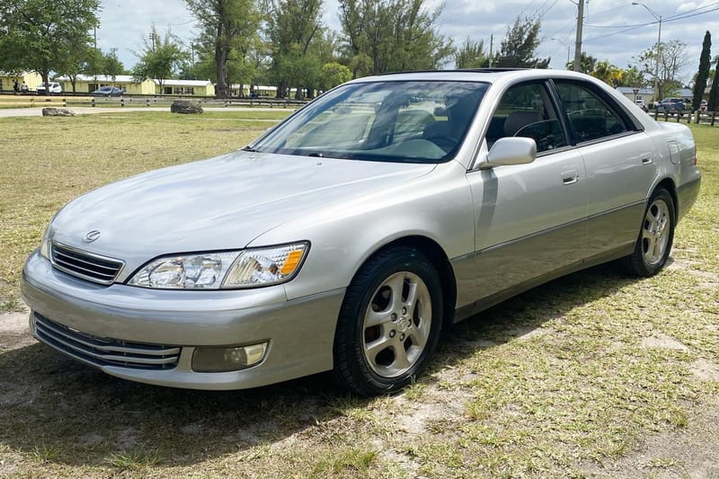 2001 Lexus ES 300 auction Cars & Bids