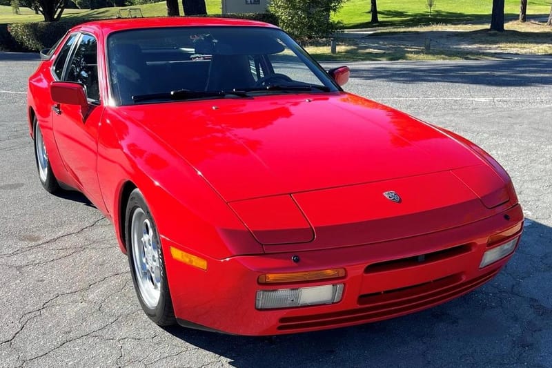 1986 Porsche 944 Turbo auction - Cars & Bids