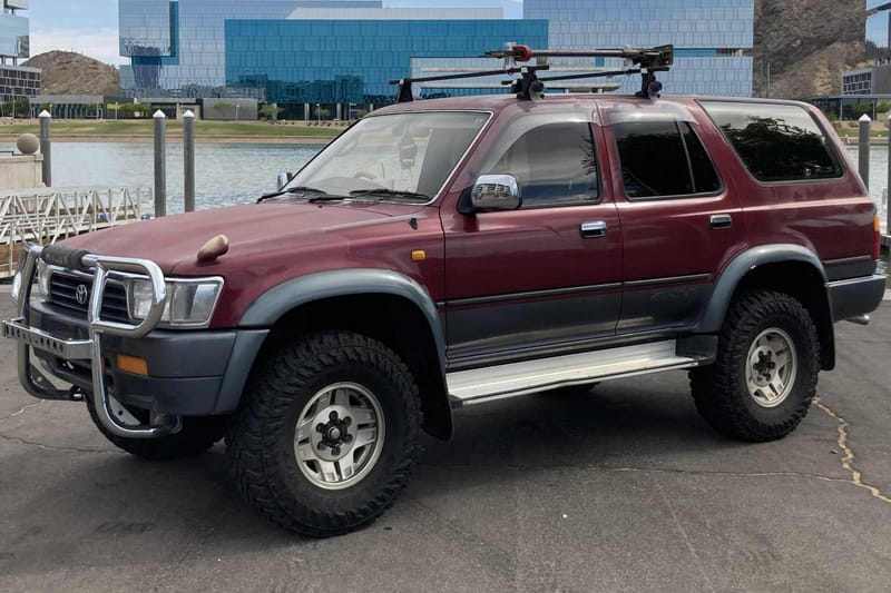 Toyota hilux deals surf bull bar