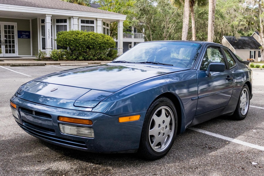 1989 Porsche 944 S2