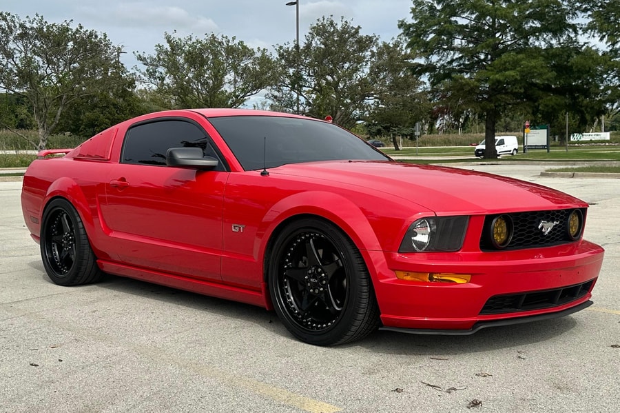 2006 Ford Mustang GT Premium Coupe
