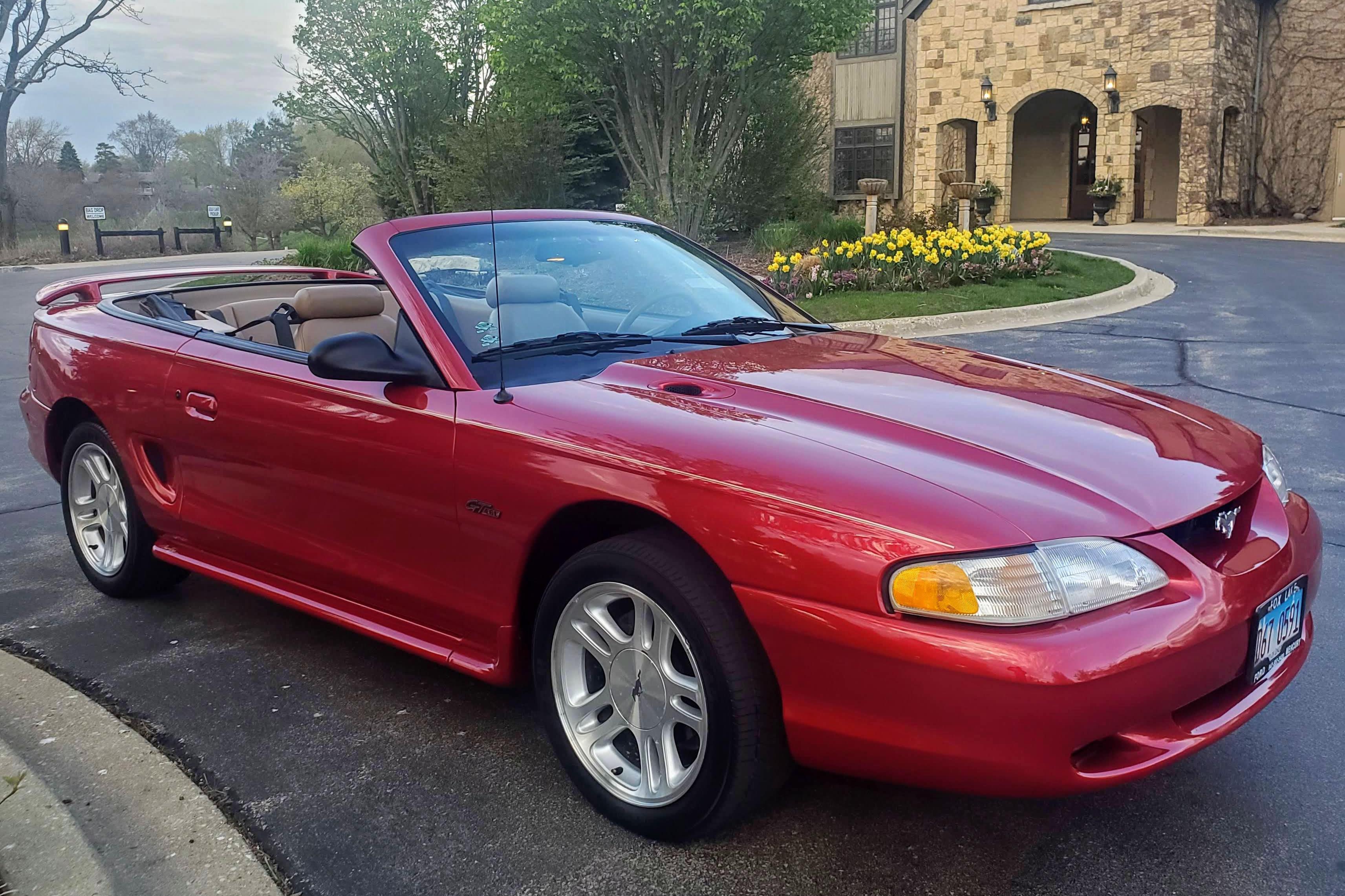 1998 Ford Mustang GT Convertible auction - Cars u0026 Bids